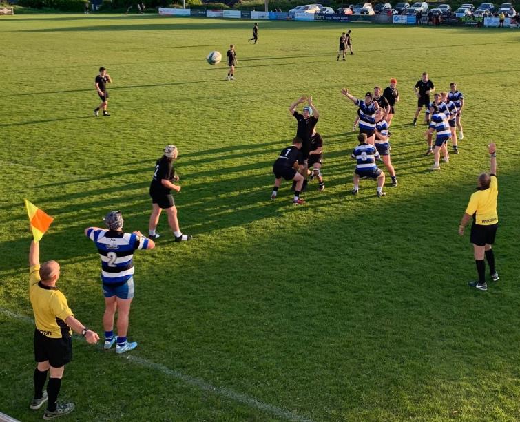 Both teams vie for quality set-piece possession